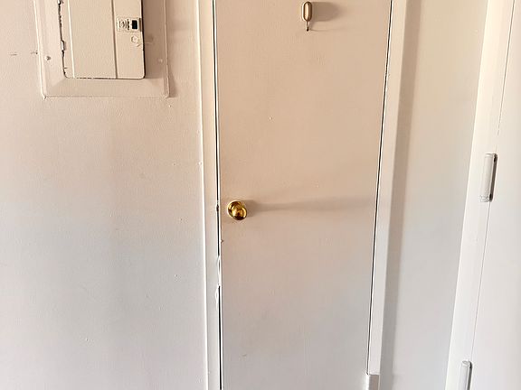 4th image of 13702 Northern Blvd APT 8D