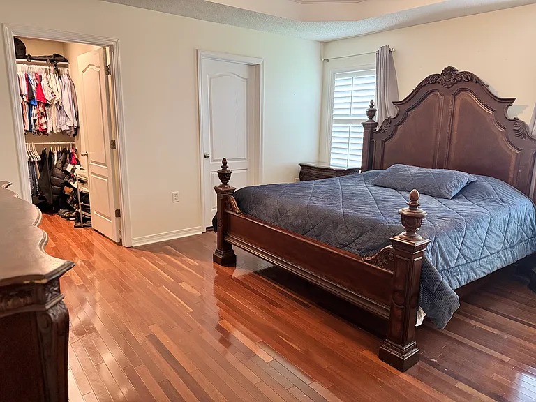 Kenneth Dr — Photo 10