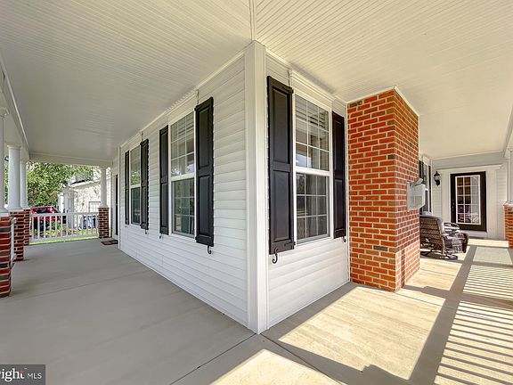 5th image of 23567 Pine Bluff Way