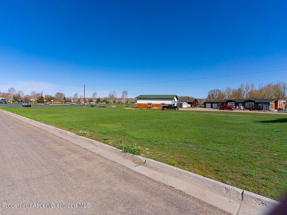2nd image of W 2nd St