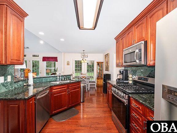 5th image of 114 Deerfield Ln #20