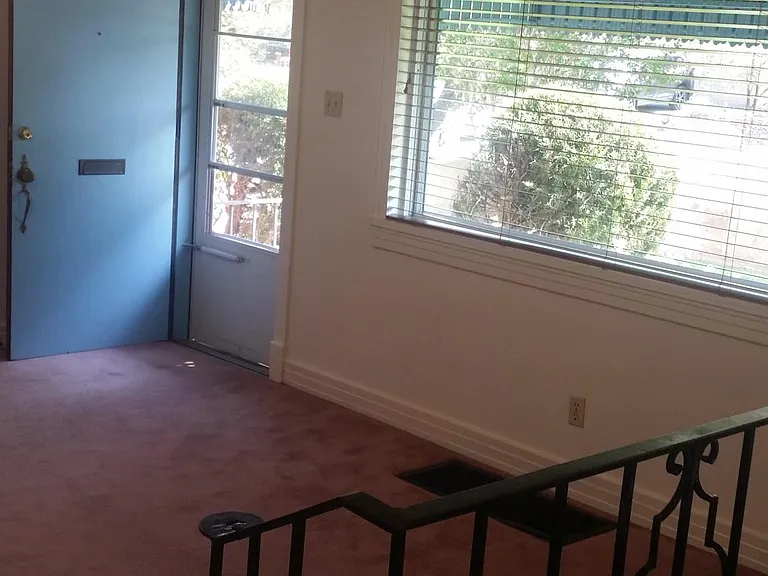 401 Hermosa Dr NE — Photo 18