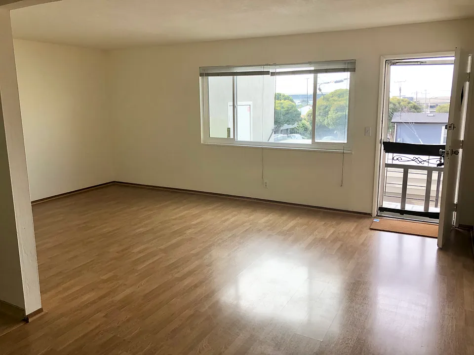 911 Pierce St #1