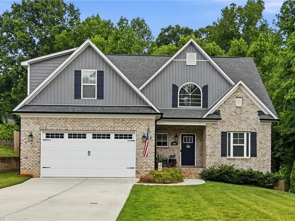 164 Pipers Rdg E, Winston Salem, NC 27127
