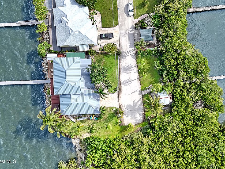 1st image of 700 Milford Point Dr