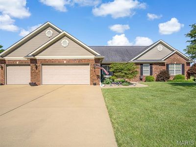 4020 Autumn Oak Dr, Smithton, IL, 62285