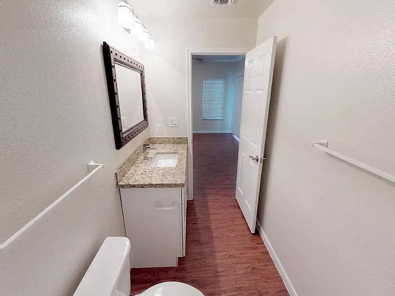 The Whittington Apartments — Photo 45
