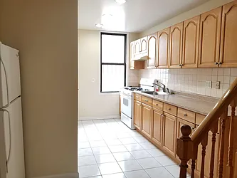 Rented by Roz Khan, LREB