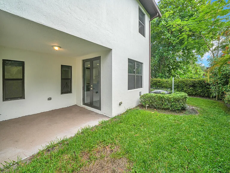 407 Bella Sol Way — Photo 30