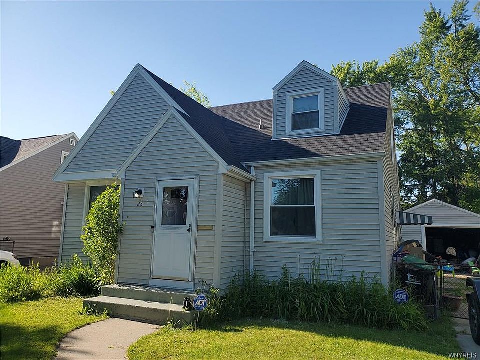 1st image of 23 Calvin Ct N
