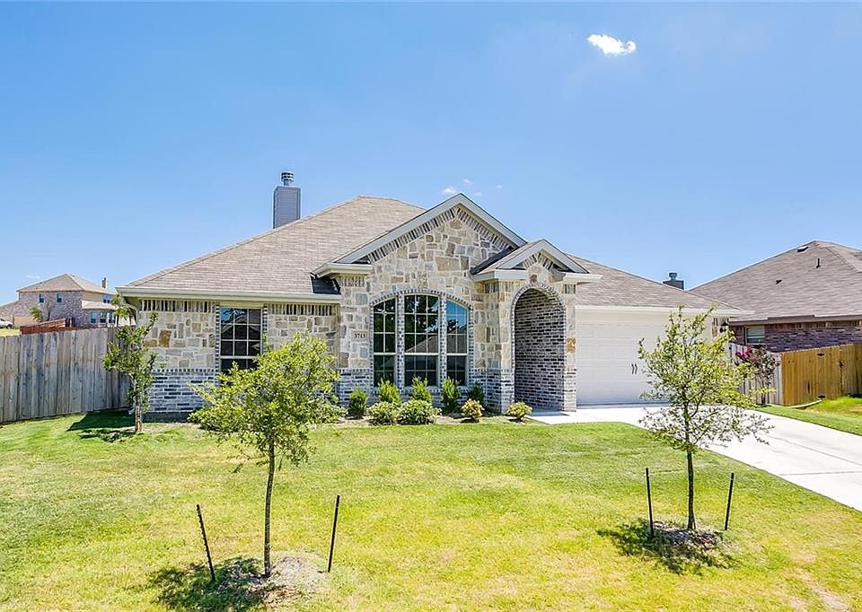 1st image of 3713 Cecelia Ln