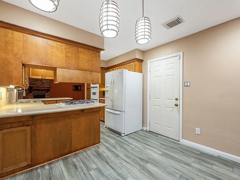 123 Ballantrae Ln — Photo 10