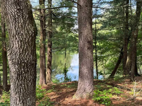 129 Lake Shore Drive, Wisconsin Dells, WI 53965