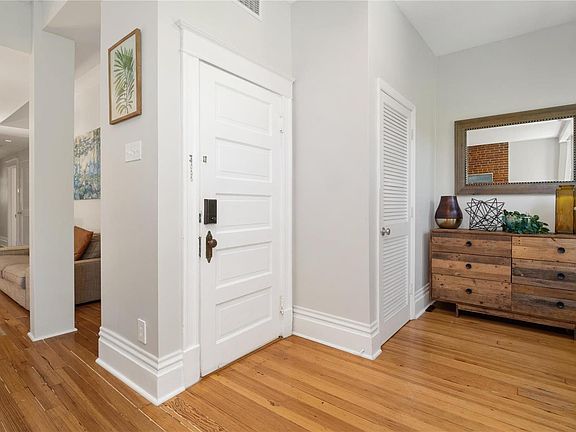 5th image of 4940 McPherson Ave Unit 2