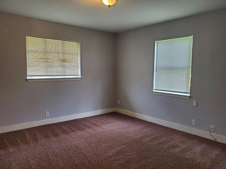 7725 Helbig Rd — Photo 8