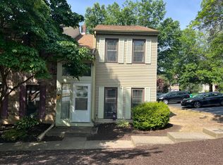 548 Lopax Rd, Harrisburg, PA 17112