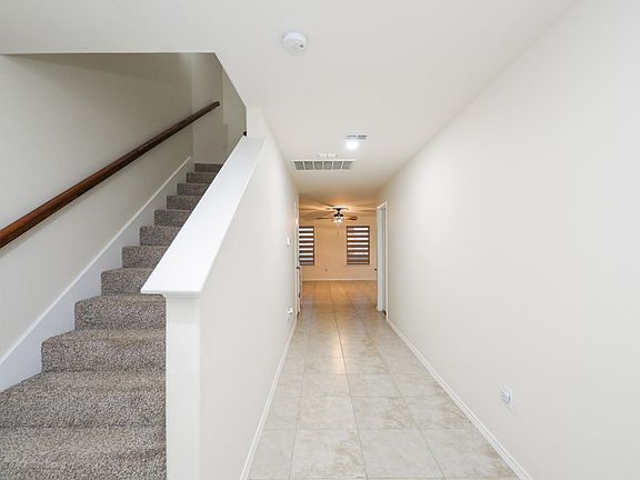 2nd image of 5618 Lone Star Loop