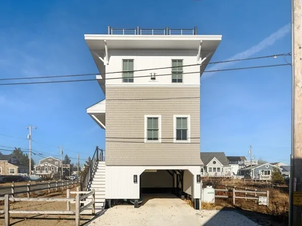192 Northern Blvd, Newburyport, MA 01950
