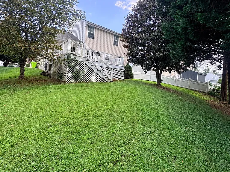 1412 Banavie Ter E — Photo 16