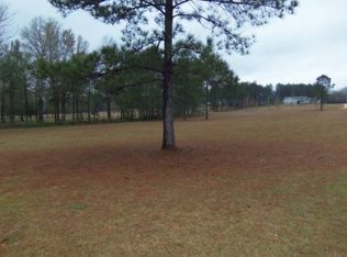 174 Lamb Dr, Atmore, AL 36502