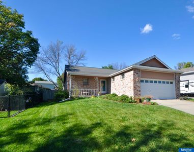 5015 NW 7th St, Lincoln, NE, 68521