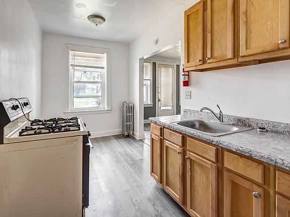 4th image of 13535 La Salle Blvd #2
