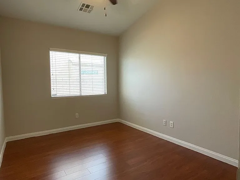5016 Crying Heart St — Photo 8