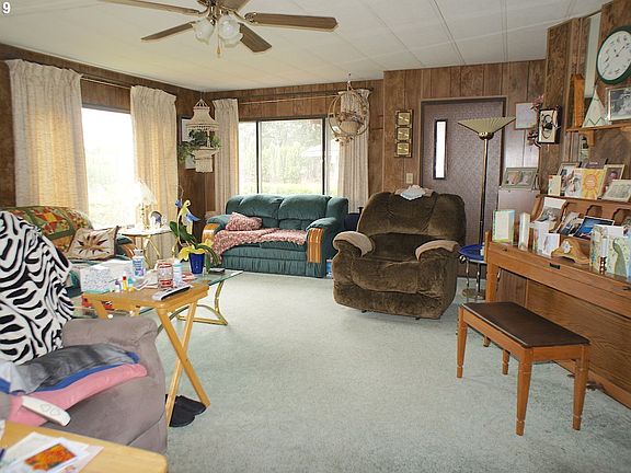 3rd image of 11843 NE Chateau Dr
