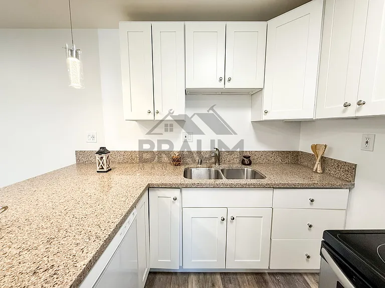5611 FULCHER PROPERTY, LLC — Photo 22