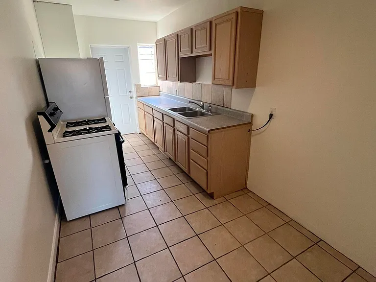 1626 W McDowell Rd #1 — Photo 7