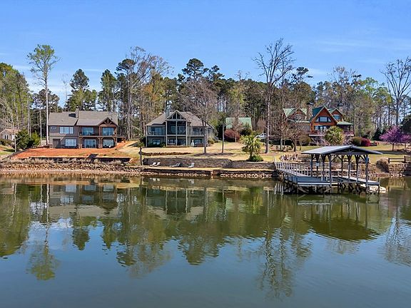 3rd image of 241 Point Arrowhead Cir