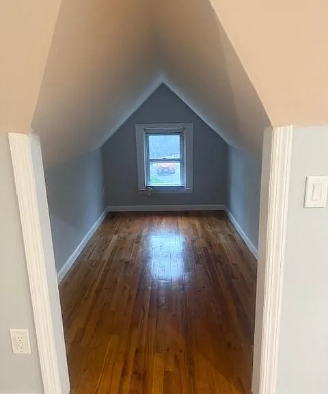302 Oakford St — Photo 17
