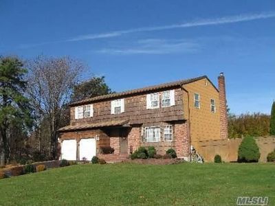 5 Julie Ln, Selden, NY, 11784