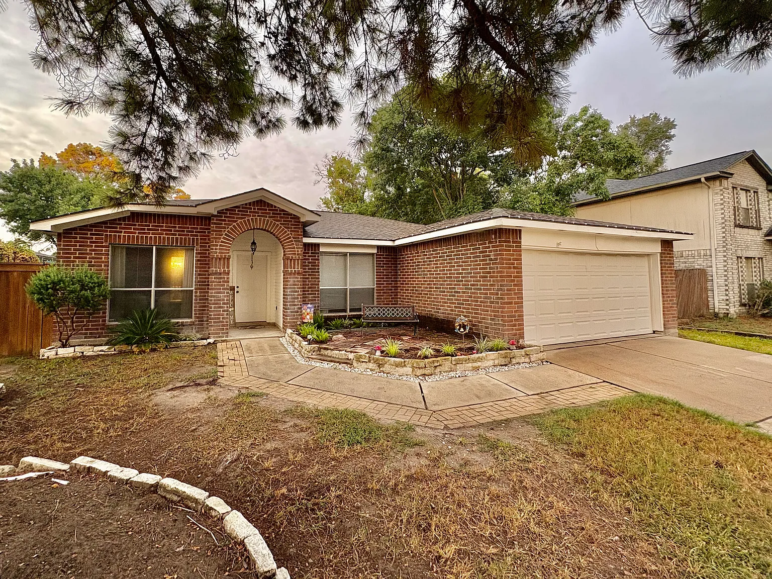 4 bed, 1738 sqft, $1,895 — Photo 1