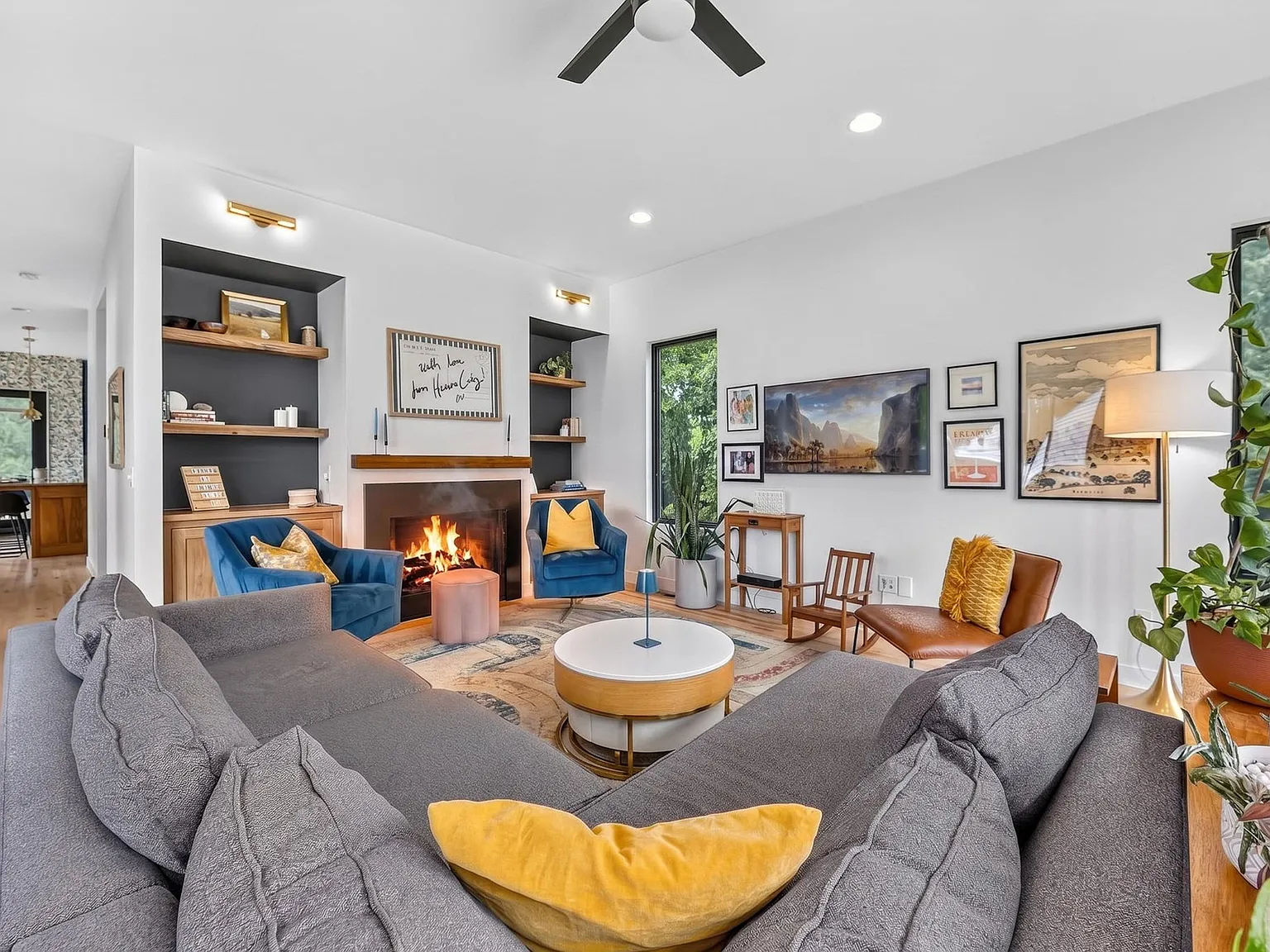 5 bed, 4.5 bath, 3300 sqft, $6,500 — Photo 4