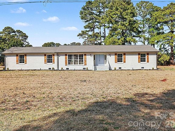 4th image of 605 Forrest Rd