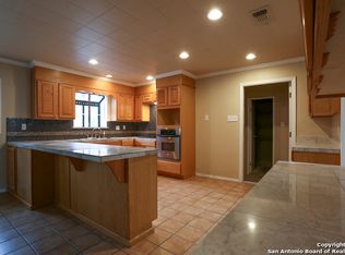 1045 Ridge Oaks Dr, Boerne, TX 78006