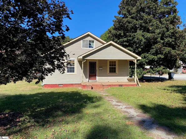 113 McGowan St, Laurens, SC 29360