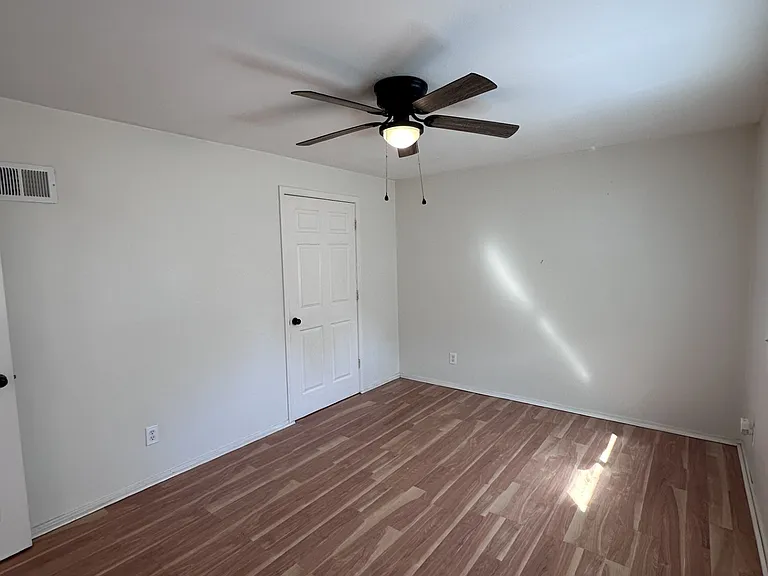 325 Soper St #325 — Photo 6