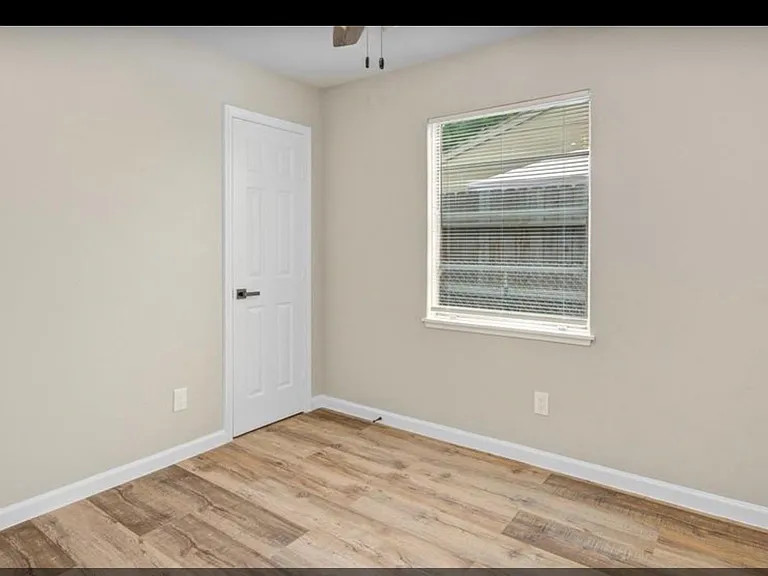 10611 Leitrim Way — Photo 7