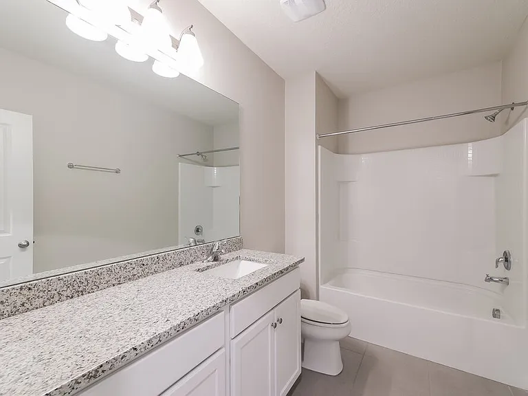 1201 Croydon Cir — Photo 15