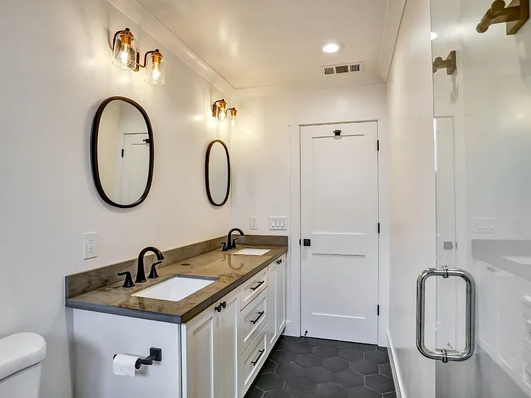 1835 Ellen Ave — Photo 24