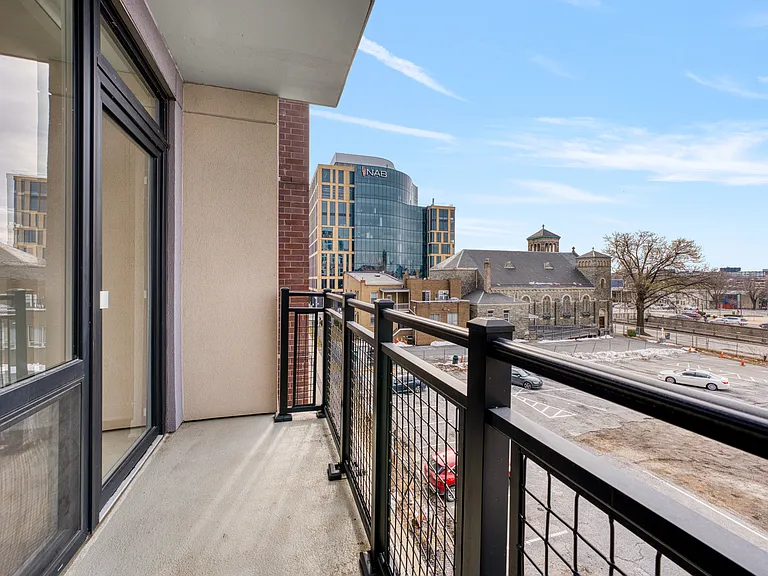 Common Area - Balcony