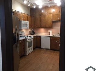 813 10th St #1, Rockford, IL 61104