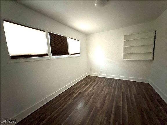 5th image of 1301 Bracken Ave