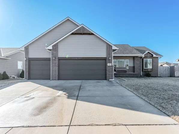 1437 E Splitwood Way St, Derby, KS 67037