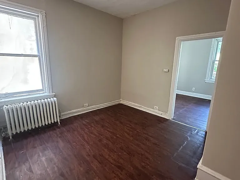 3214 N Broad St — Photo 2