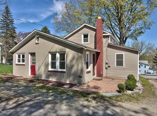 115 Gravity Rd, Lake Ariel, PA 18436