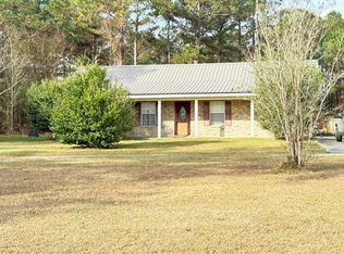 57 Alan Rd, Carriere, MS 39426