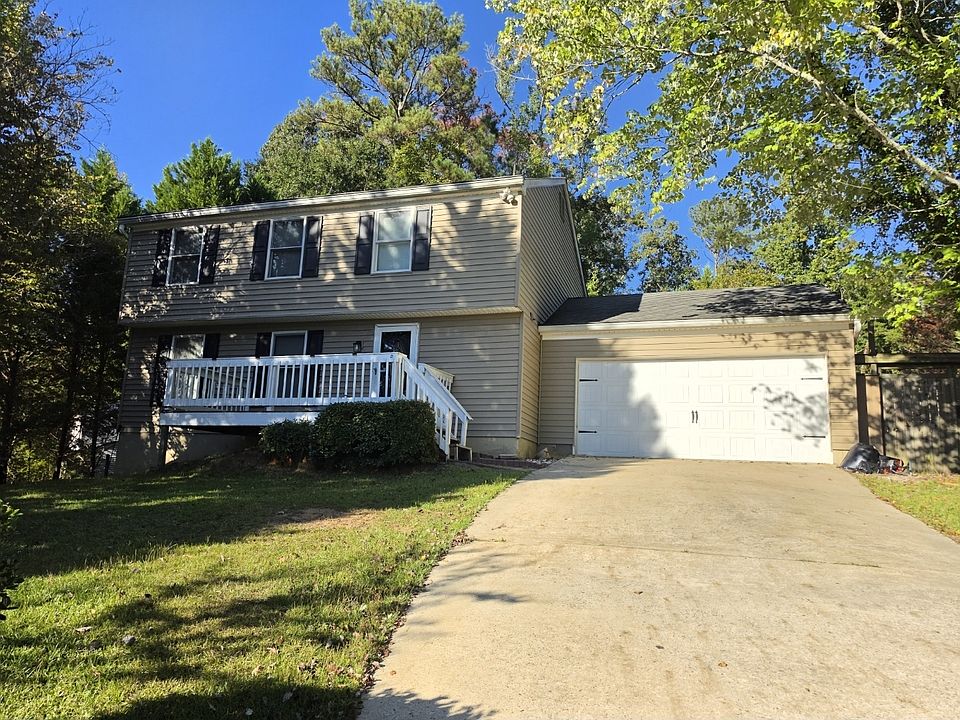 1st image of 132 Kings Ridge Dr